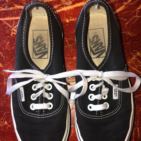 Vans | Authentic Black/Black Classics Shoe Black Vans